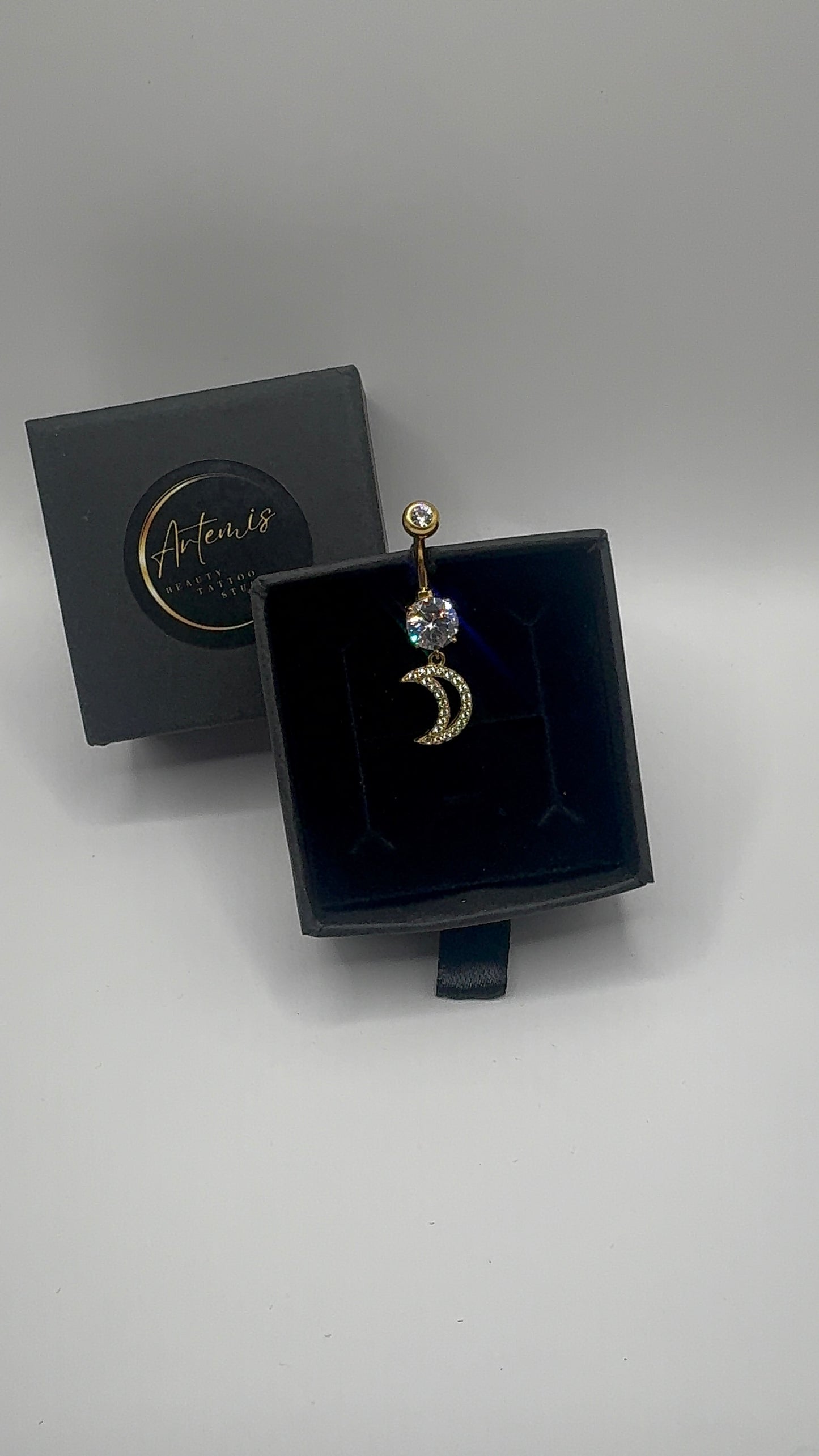 Navel Luna